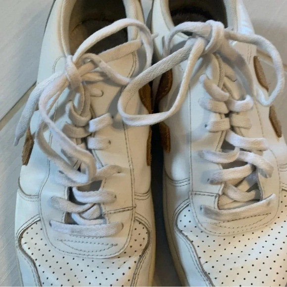 Veja V-10 B-Mesh White  Brown Low Top Sneakers 11 - Picture 6 of 13
